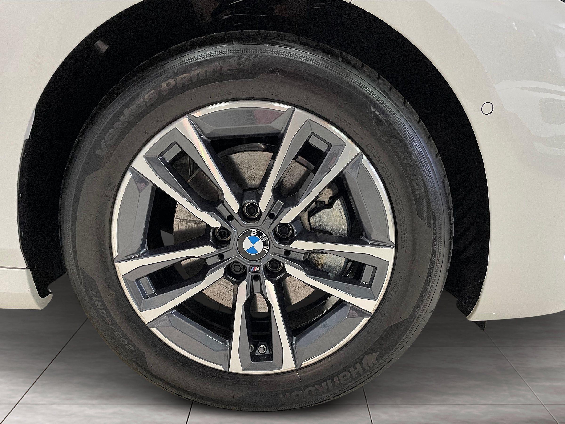 BMW 220 220i Active Tourer