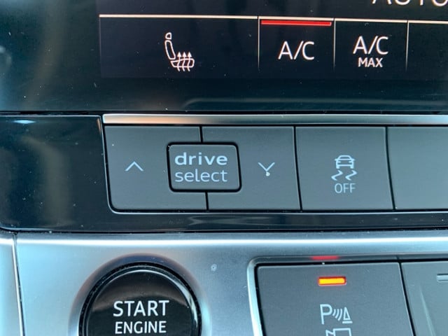 Audi A6 40 TDI Avant Quattro S-Tronic Sport