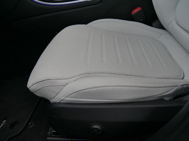 Mercedes-Benz C 200 Sedan