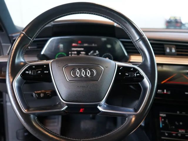 Audi e-tron 50 Business