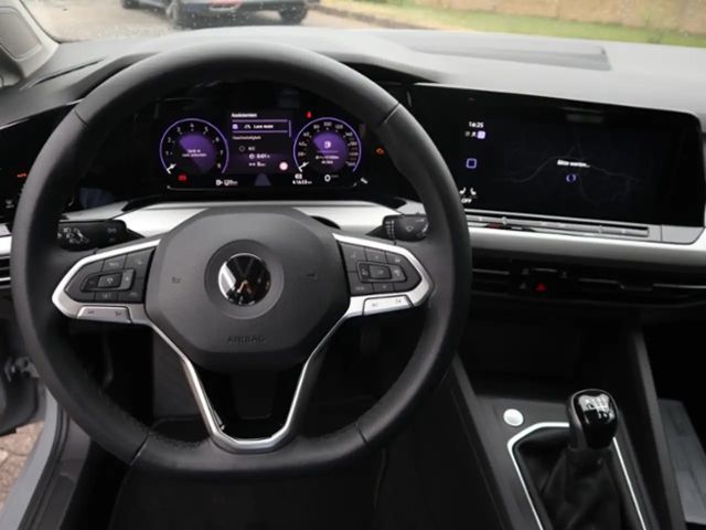 Volkswagen Golf 1.0 TSI Life Variant