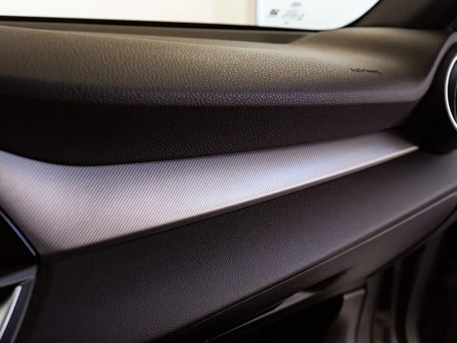 Alfa Romeo Giulia AT8 Q4