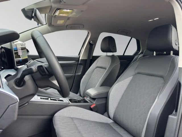 Volkswagen Golf 1.5 eTSI DSG Golf VIII