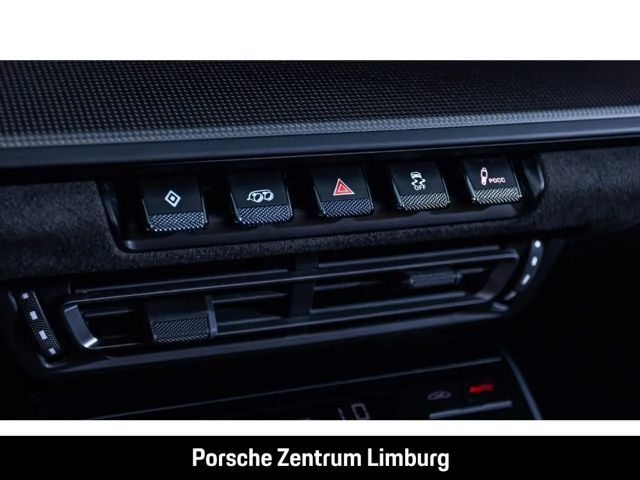 Porsche 992 Cabrio Carrera GTS