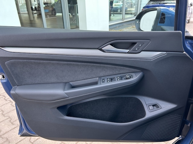 Volkswagen Golf DSG Golf VIII Style Variant