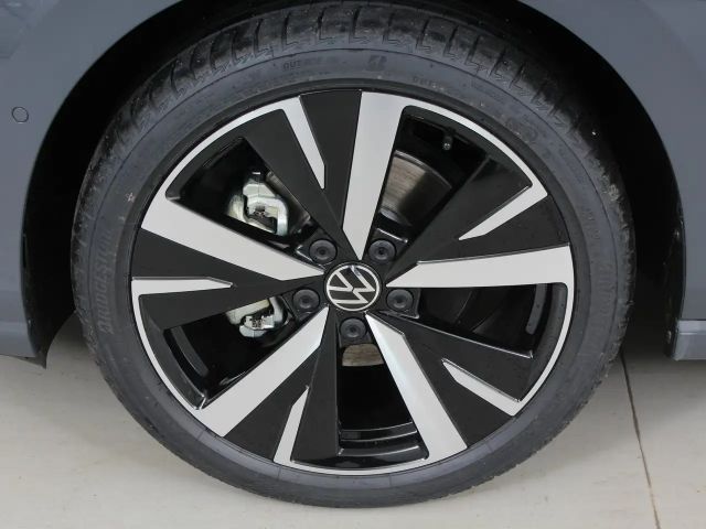 Volkswagen Golf Business DSG Variant