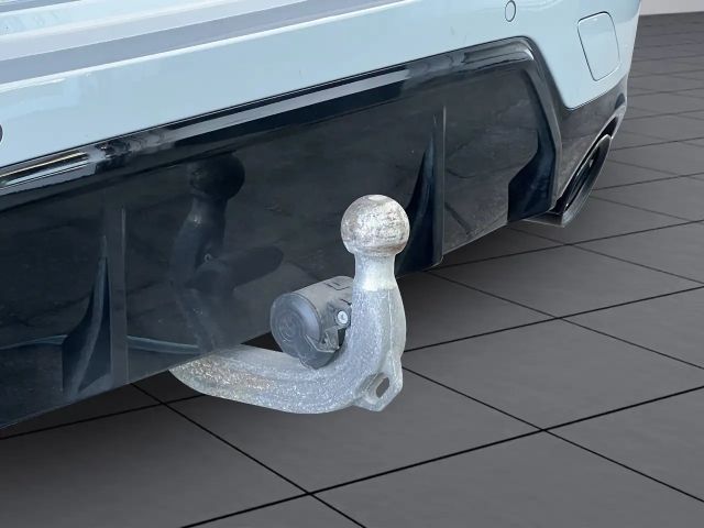 BMW 330 330d M-Sport Touring xDrive