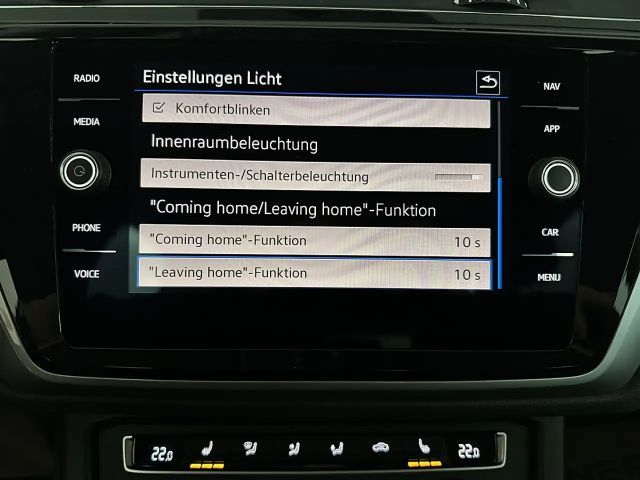 Volkswagen Touran 2,0 TDI *NAVI*ACC*PANO*Sitzheizung*PDC vo/hi*