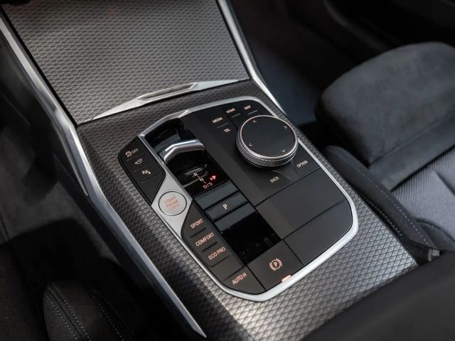 BMW 320 320d M-Sport Touring