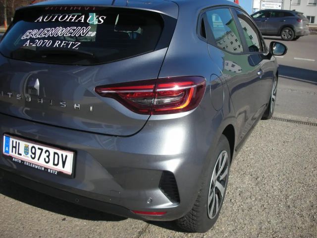 Mitsubishi Colt Intense