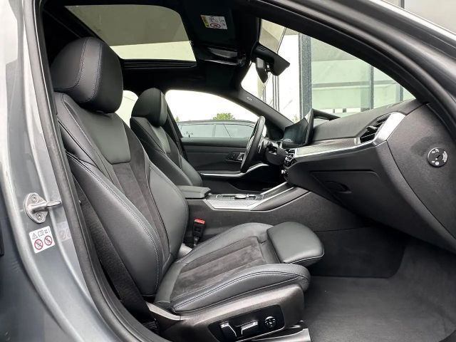 BMW 320 320d M-Sport Sedan xDrive