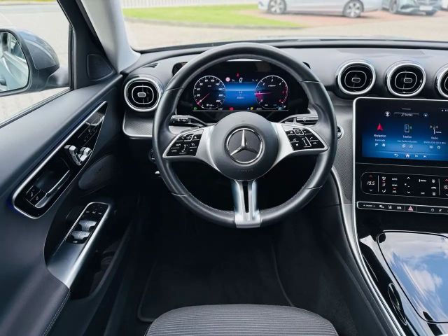 Mercedes-Benz C 220 AVANTGARDE C 220 d Estate