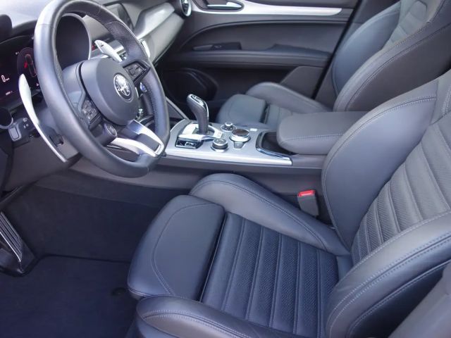 Alfa Romeo Stelvio Q4 Veloce