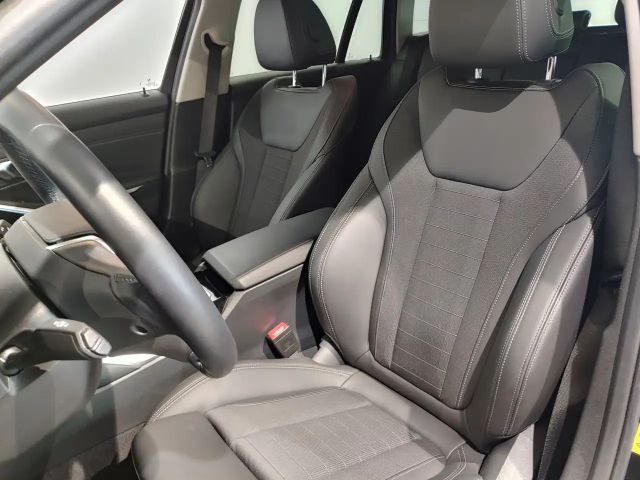 BMW 320 320e Sport Line xDrive