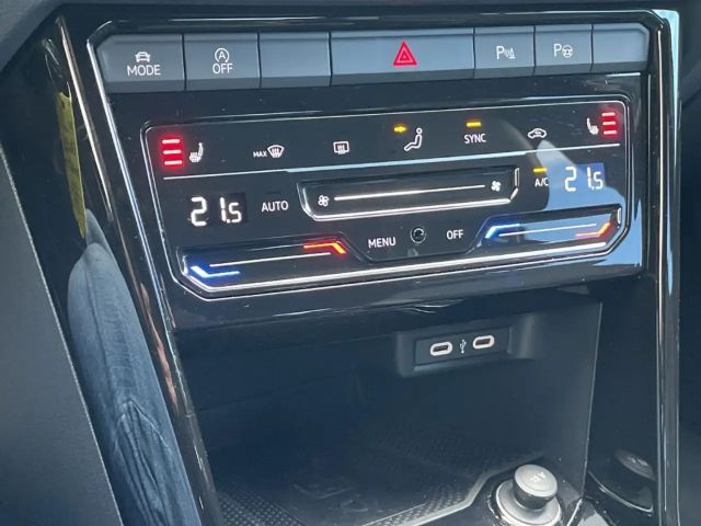 Volkswagen T-Roc 1.5 TSI DSG R-Line Style