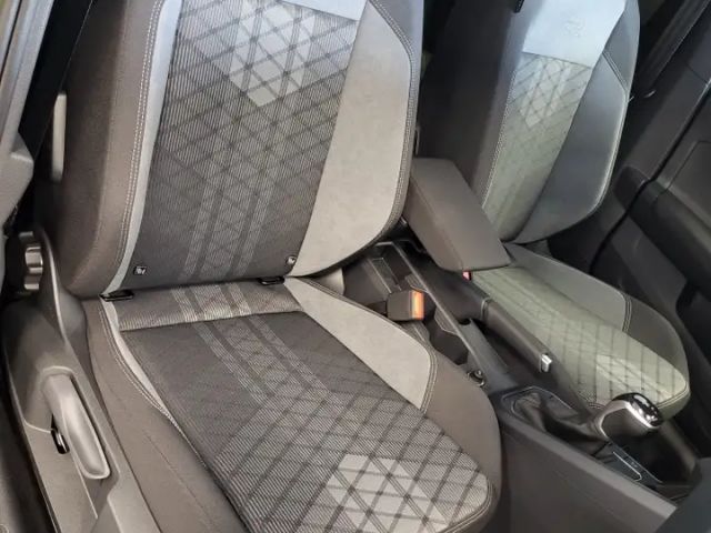 Volkswagen Taigo DSG R-Line Style