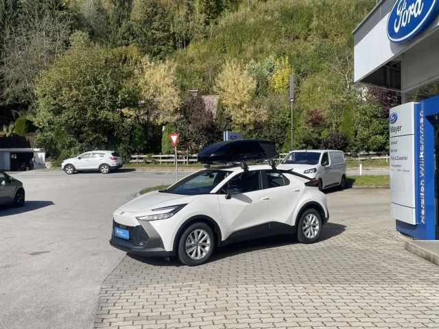Toyota C-HR Active Hybride