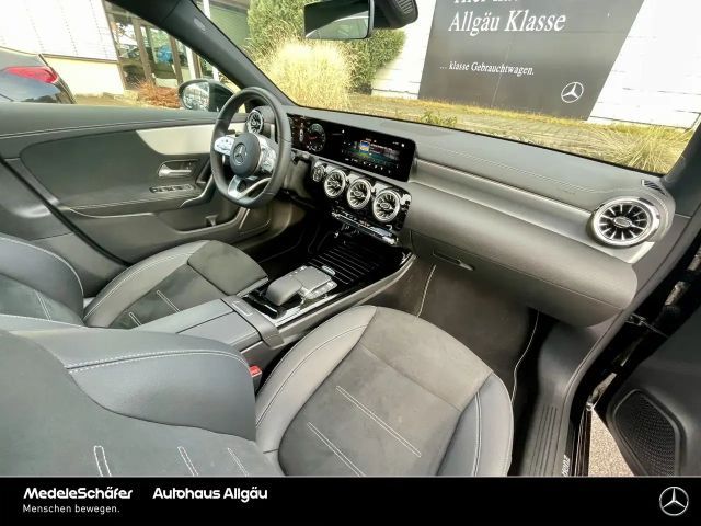 Mercedes-Benz A 200 AMG Line Hatchback