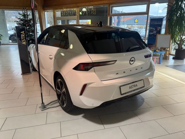Opel Astra GS-Line Grand Sport