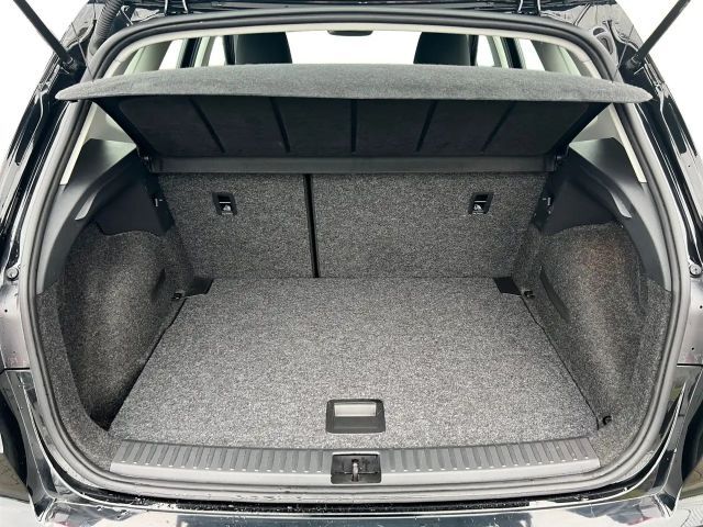 Seat Arona Reference