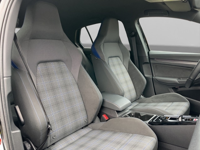 Volkswagen Golf DSG eHybrid