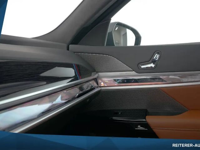 BMW 740 740d M-Sport Sedan xDrive