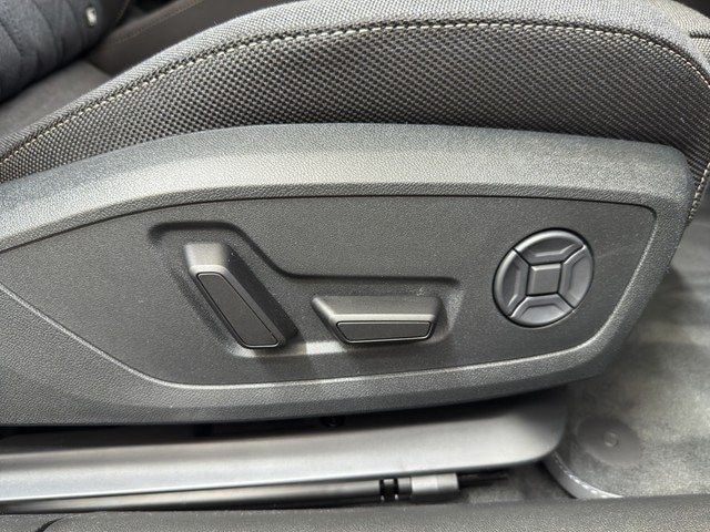 Audi A6 Avant Quattro S-Tronic