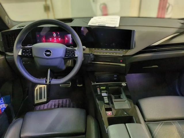 Opel Astra Sports Tourer Ultimate