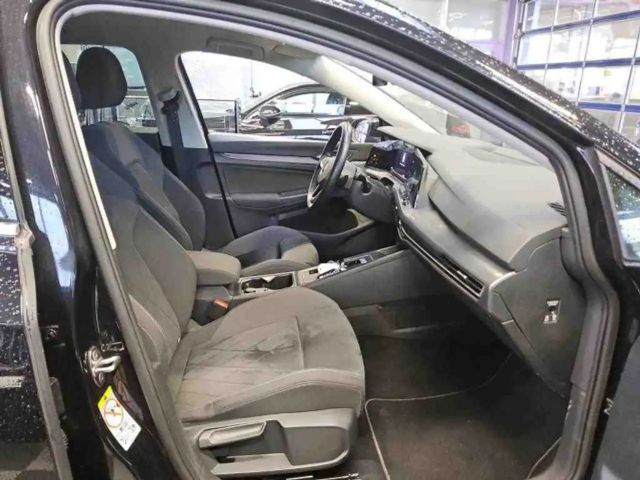 Volkswagen Golf 2.0 TDI DSG Style Variant