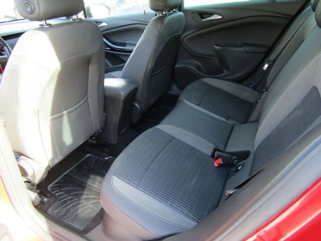 Opel Astra Design&Tech Start/Stop