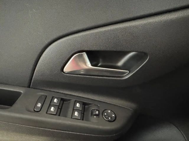 Opel Corsa 1.2 Turbo Edition Turbo