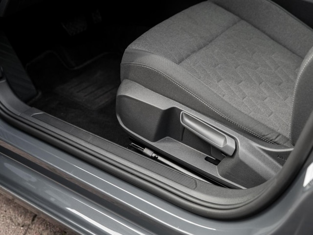 Volkswagen Golf 1.5 eTSI Golf VIII