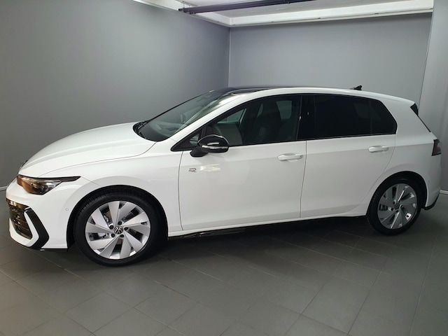Volkswagen Golf 1.5 eTSI DSG R-Line