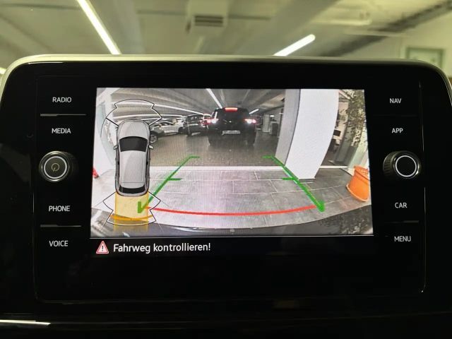 Volkswagen T-Roc 1.5 TSI DSG IQ.Drive R-Line