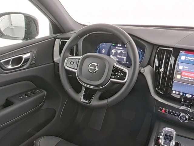 Volvo XC60 AWD Plus