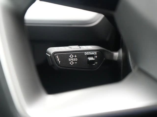 Audi Q4 e-tron ACC NAVI KAM PDC LED