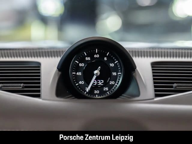 Porsche Panamera 4 E-Hybrid