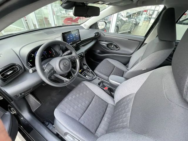 Toyota Yaris Hatchback Hybride VVT-i