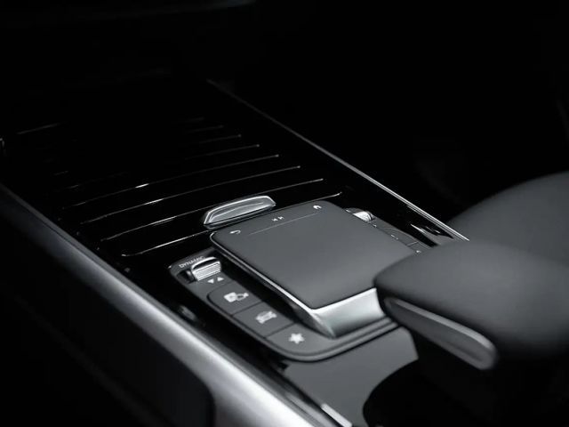 Mercedes-Benz EQB 250