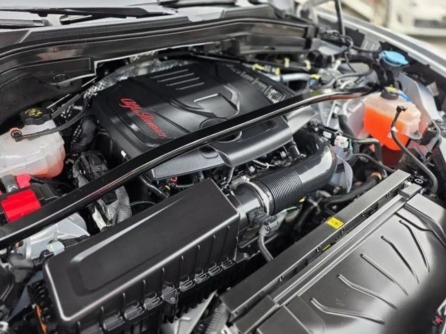 Alfa Romeo Stelvio Lusso Q4 TI