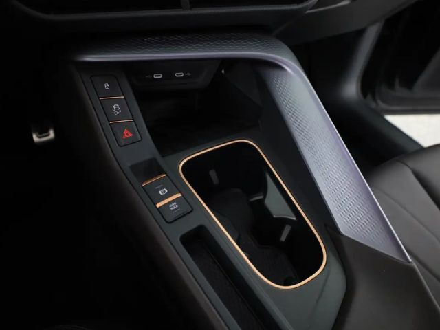 Cupra Terramar 1.5 e-Hybrid VZ