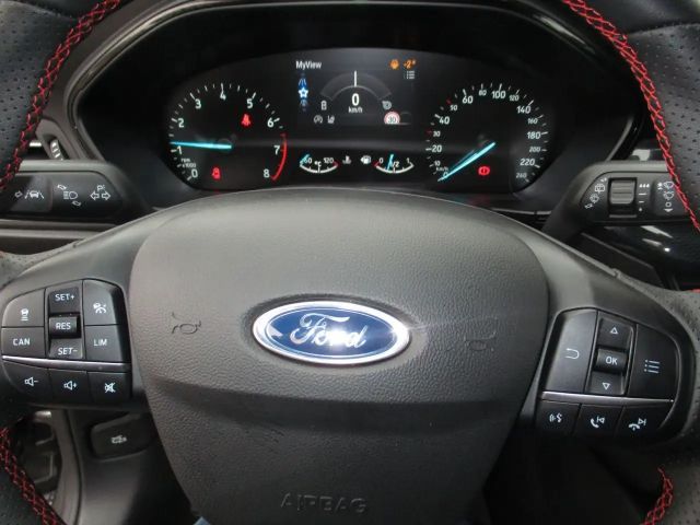 Ford Focus ST Line Wagon