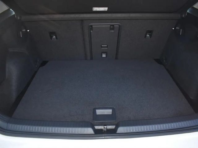 Volkswagen Golf 1.0 TSI Life