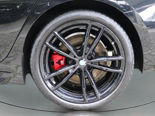 BMW 330 330i M-Sport Sedan xDrive