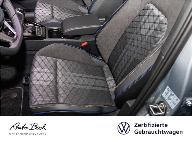 Volkswagen Golf 1.5 TSI Golf VIII R-Line