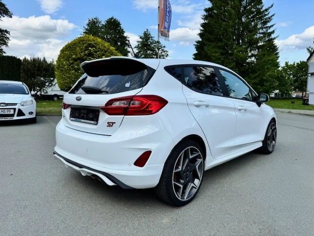 Ford Fiesta ST Line