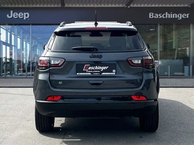 Jeep Compass Hybrid Summit