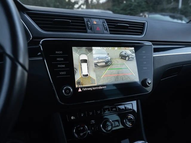 Skoda Superb Combi iV