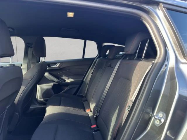 Ford Focus EcoBoost ST Line Wagon