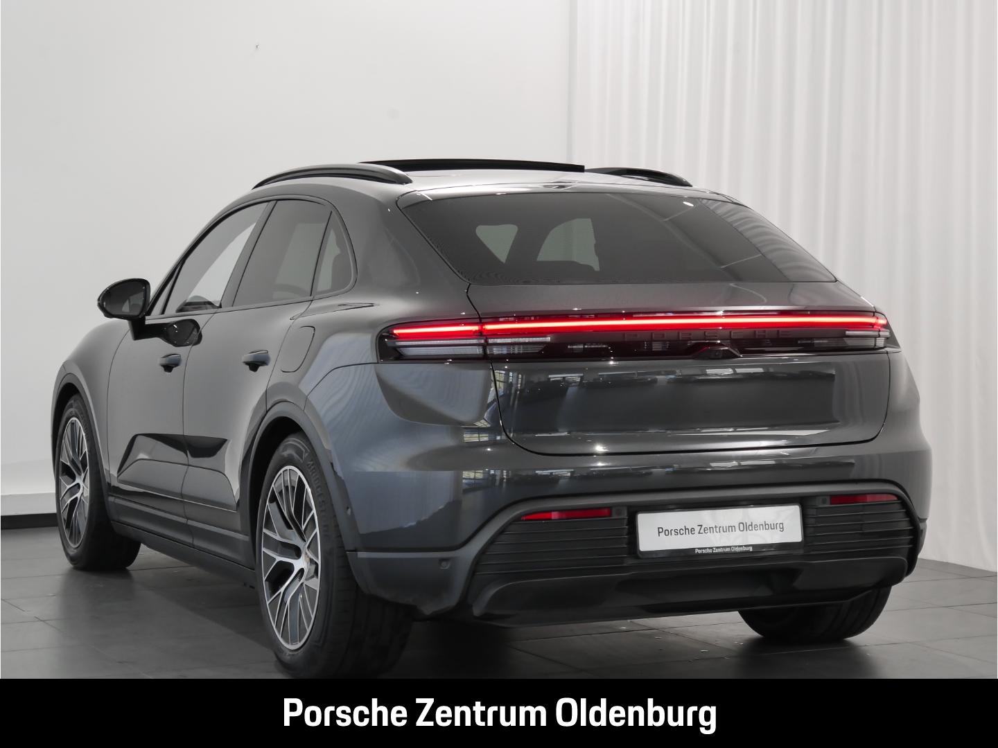Porsche Macan Electric MATRIX,Luftfederung,Panoramadach